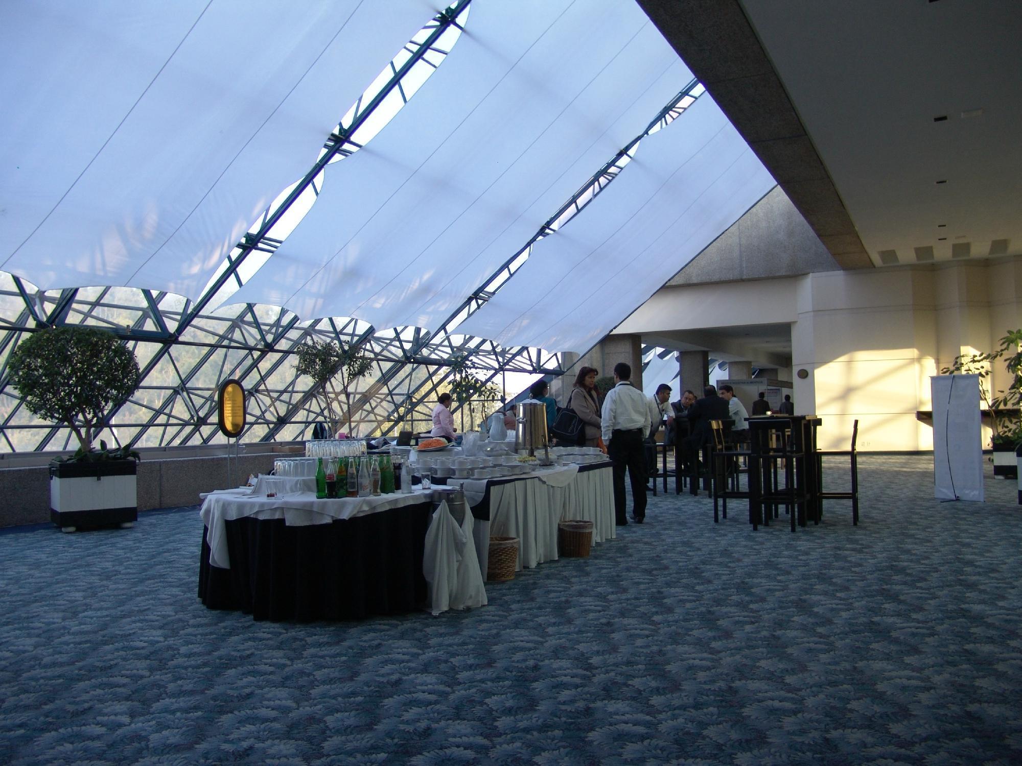 Royal Pedregal Hotel เม็กซิโกซิตี้ ภายนอก รูปภาพ The Sky Bar