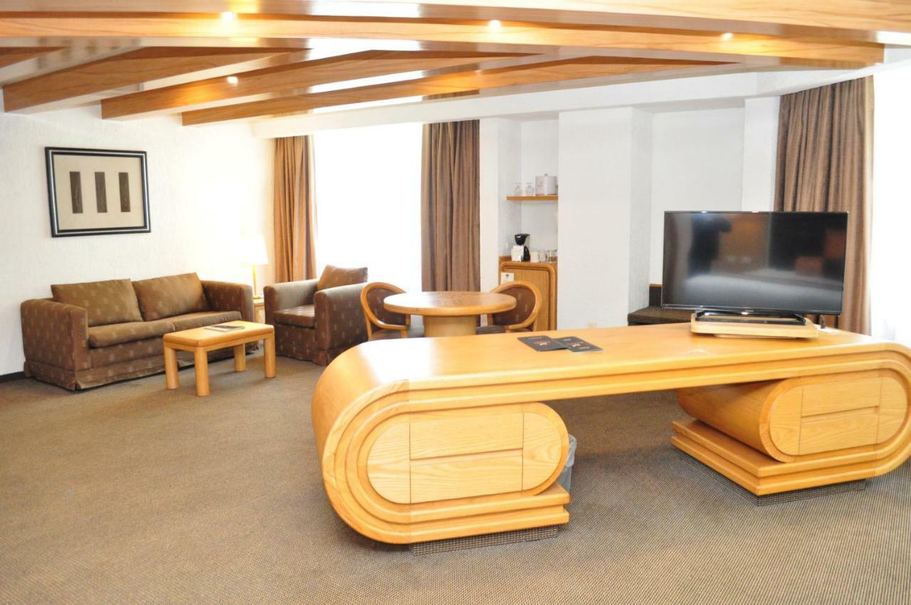 Royal Pedregal Hotel เม็กซิโกซิตี้ ภายนอก รูปภาพ Office of the Prime Minister
