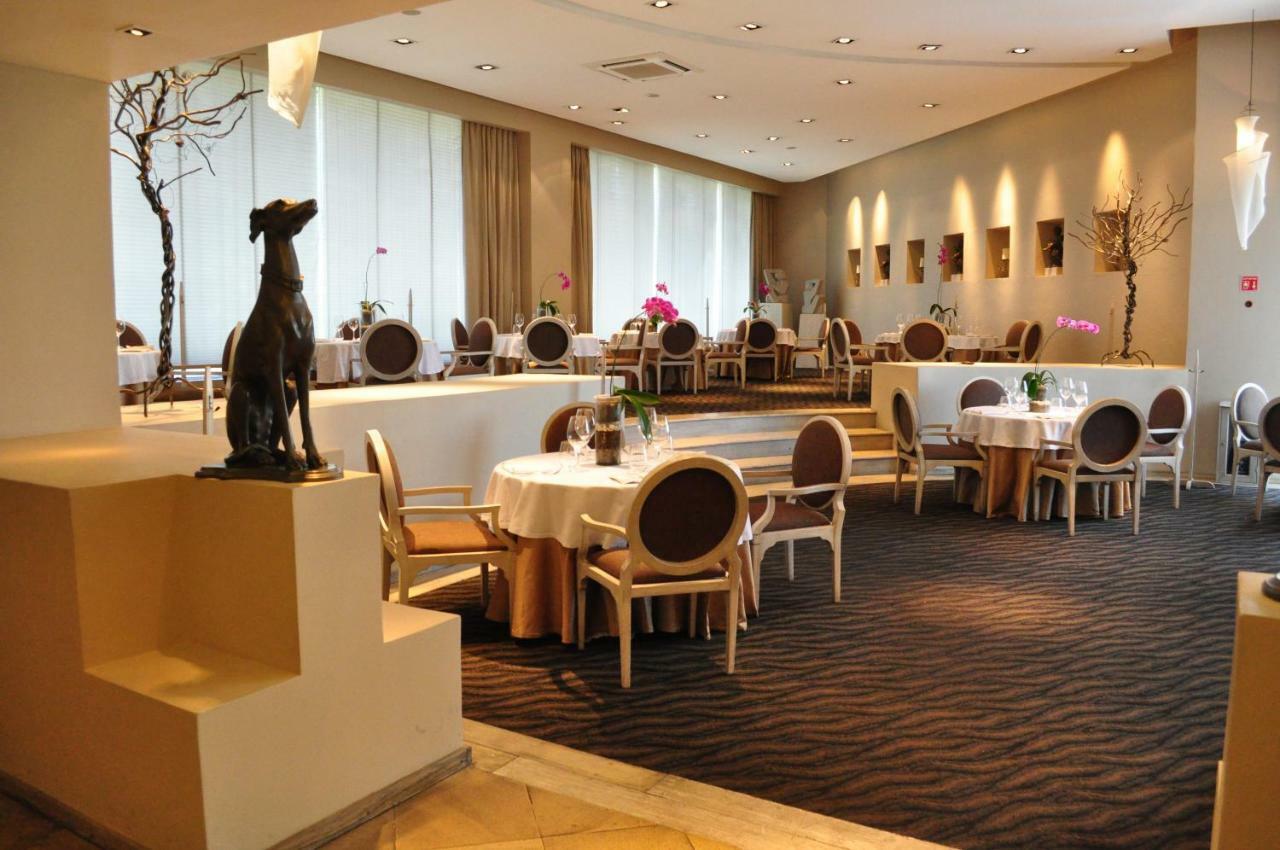 Royal Pedregal Hotel เม็กซิโกซิตี้ ภายนอก รูปภาพ Restaurant "Schiff"